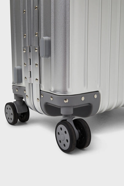 SILVER "VOYAGER" SUITCASE