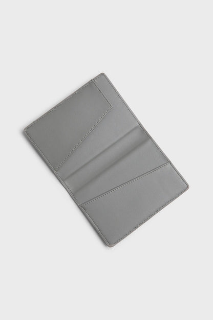 GRAY "VOYAGER" PASSPORT CASE